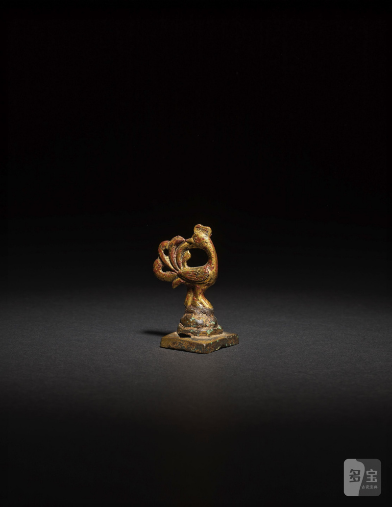 漢 鎏金銅鳳凰擺件 | PETITE STATUETTE DE PHOENIX EN BRONZE DORÉ - 图6